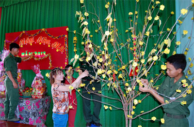 ປີໃໝ່ຢູ່ເຂດຊາຍແດນຫວຽດນາມ - ລາວ